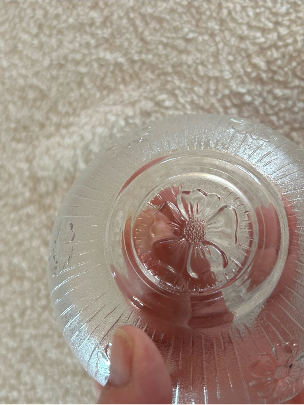 Vintage Clear Pressed Glass Bowl with Floral Motif - Picture 5 of 6